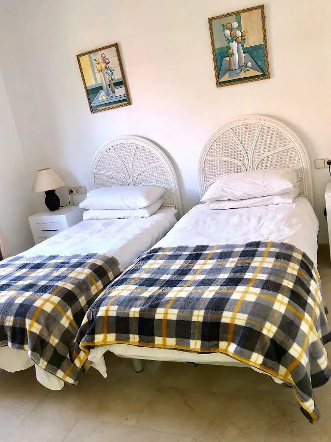 Beach Apartment In Elviria Marbella, Great Location With The Beach On Your Door Step
