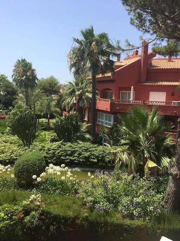 Beach Apartment In Elviria Marbella, Great Location With The Beach On Your Door Step 0*, Marbella Spagna
